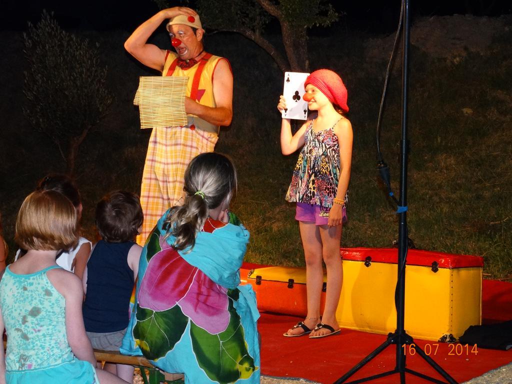 ホテル Domaine De Chadeyron ラゴルス エクステリア 写真
